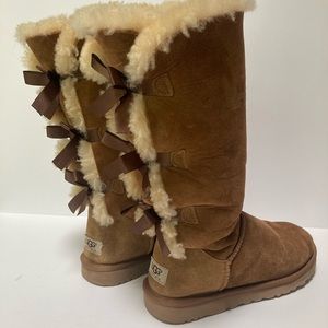 UGG Bailey Bow Tall II Triple Chestnut Suede Sheepskin Boots Womens Size 8
